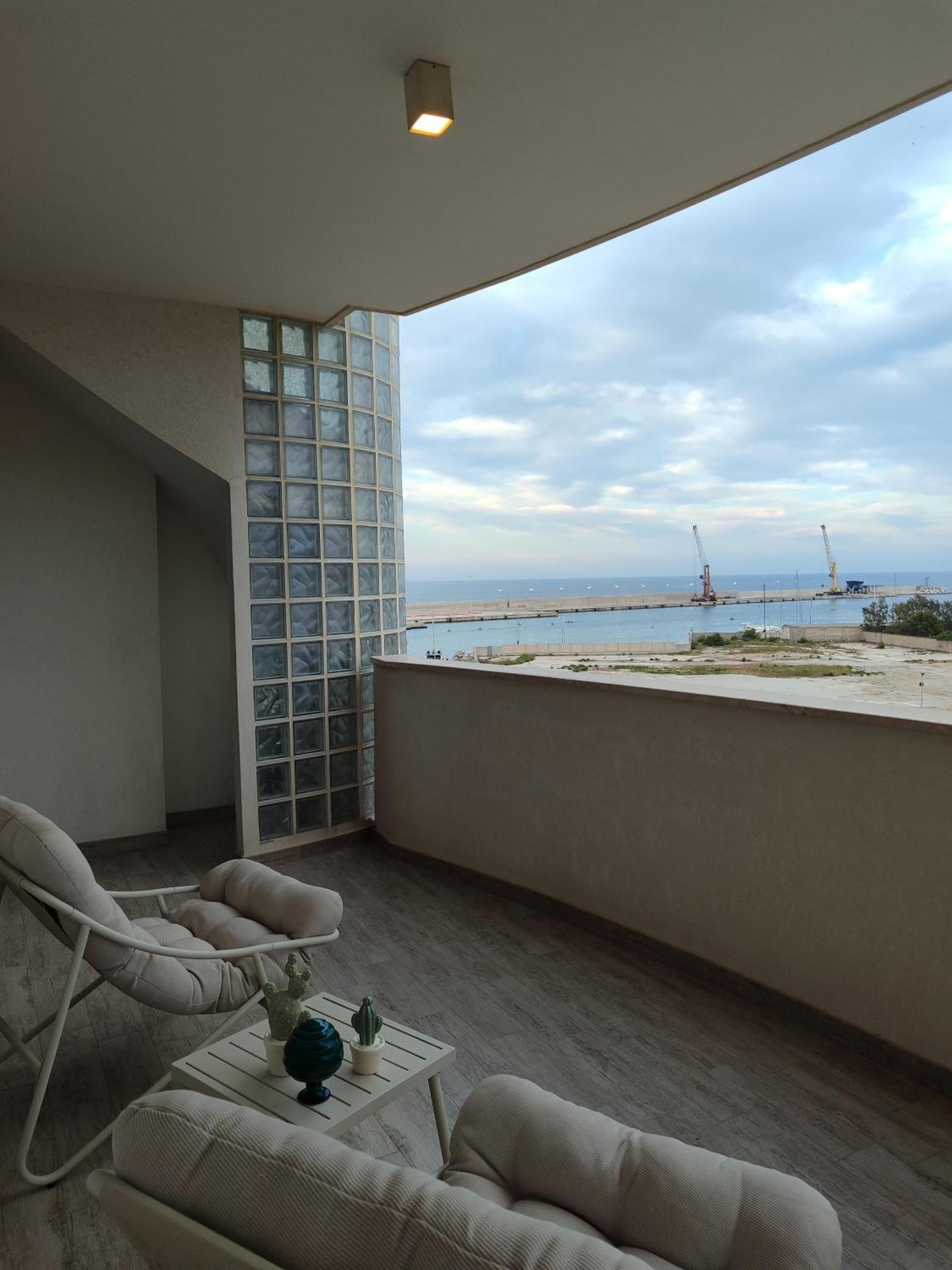 Sea View Apartment Монополи Екстериор снимка